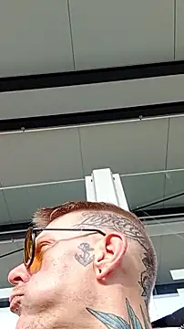 Snapshot of Der_Schoene_Penis chatting on 01.17.26 Der Schoene Penis online show from 01.17.26