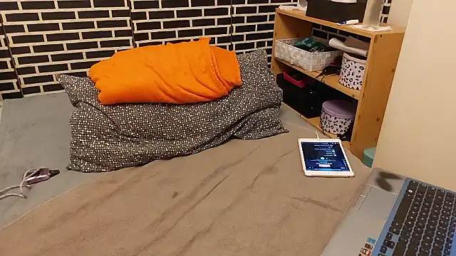 Snapshot of Spatgirl chatting on 02.26.26 Spatgirl online show from 02.26.26