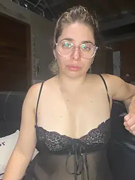 Snapshot of soyanahii chatting on 05.06.26 soyanahii online show from 05.06.26