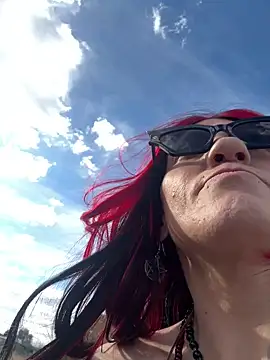 Snapshot of ViironiikaHostiile chatting on 03.08.26 ViironiikaHostiile online show from 03.08.26