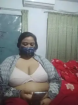 momo loves online show from 02.14.26