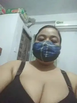 momo loves online show from 03.05.26