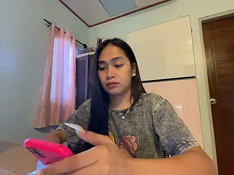 Mira Janee online show from 02.17.26