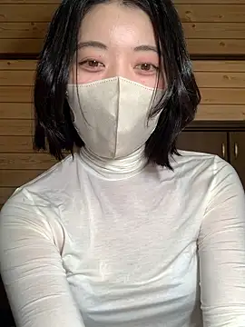 Snapshot of minami_room chatting on 01.19.26 minami room online show from 01.19.26