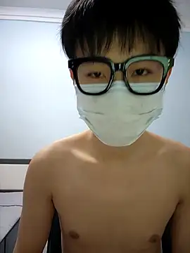 Snapshot of tinKKKKKKL chatting on 03.23.26 tinKKKKKKL online show from 03.23.26