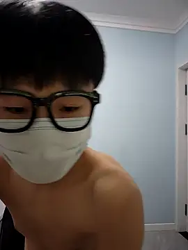 Snapshot of tinKKKKKKL chatting on 04.02.26 tinKKKKKKL online show from 04.02.26