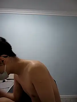 Snapshot of tinKKKKKKL chatting on 04.04.26 tinKKKKKKL online show from 04.04.26