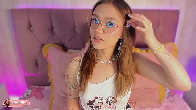 alyy cut3 online show from 04.08.26