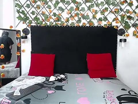 vsamanthaper1 online show from 02.28.26