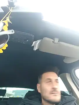 Snapshot of colosone chatting on 11.26.25 colosone online show from 11.26.25