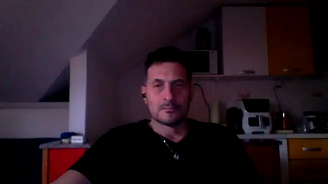 Snapshot of colosone chatting on 02.04.26 colosone online show from 02.04.26