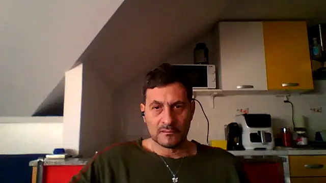 Snapshot of colosone chatting on 02.10.26 colosone online show from 02.10.26