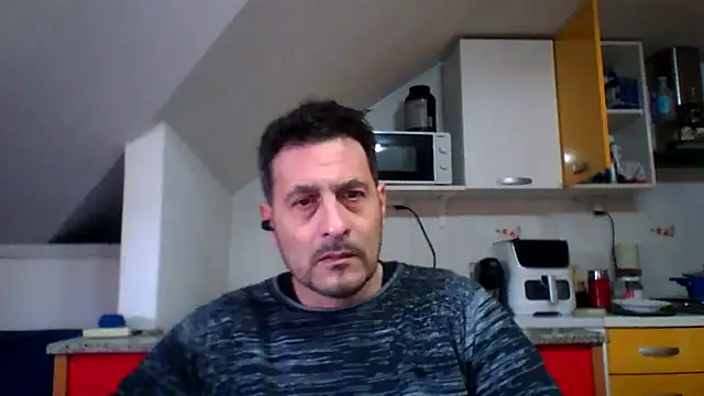 Snapshot of colosone chatting on 02.11.26 colosone online show from 02.11.26