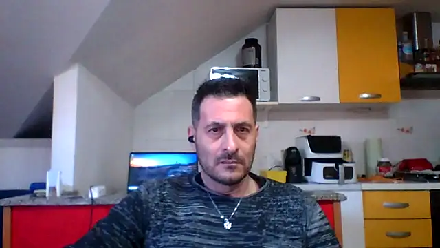 Snapshot of colosone chatting on 02.25.26 colosone online show from 02.25.26