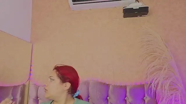 Snapshot of Missy_22_ chatting on 03.19.26 Missy 22 online show from 03.19.26