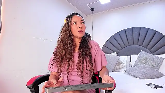 BiancaFords online show from 03.05.26