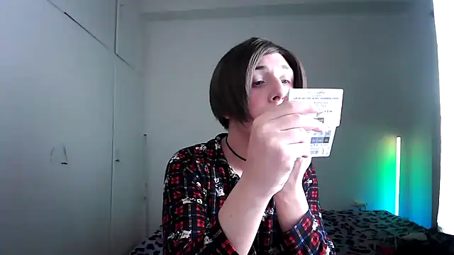 Snapshot of HoneyValentine chatting on 02.08.26 HoneyValentine online show from 02.08.26