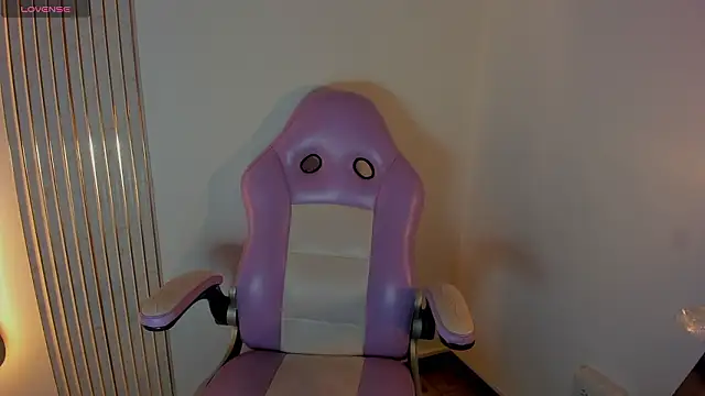 Snapshot of Iamcami_ chatting on 02.18.26 Iamcami online show from 02.18.26