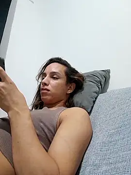 ofjuliaa online show from 04.16.26