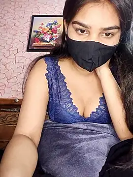 Snapshot of babydoll7172 chatting on 02.18.26 babydoll7172 online show from 02.18.26