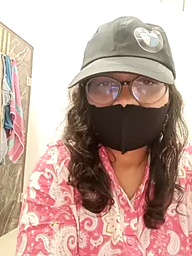 Snapshot of piryasharma005 chatting on 02.05.26 piryasharma005 online show from 02.05.26