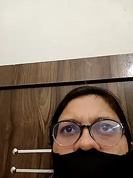 Snapshot of piryasharma005 chatting on 02.12.26 piryasharma005 online show from 02.12.26