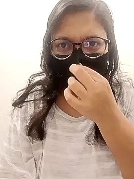 Snapshot of piryasharma005 chatting on 02.16.26 piryasharma005 online show from 02.16.26