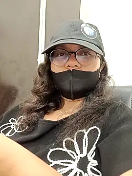 Snapshot of piryasharma005 chatting on 02.16.26 piryasharma005 online show from 02.16.26