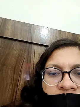 Snapshot of piryasharma005 chatting on 02.17.26 piryasharma005 online show from 02.17.26