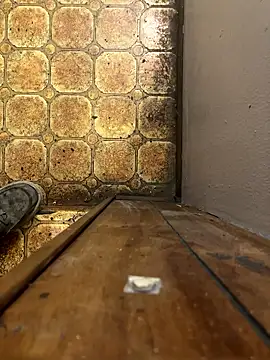 Nutsohard online show from 01.08.26