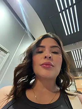 SofiaGomez444 online show from 04.05.26