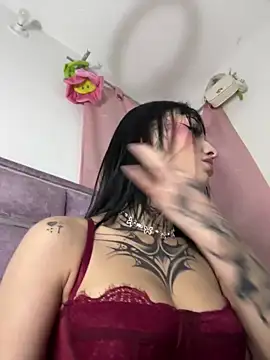 Snapshot of dulce-katt chatting on 03.18.26 dulce-katt online show from 03.18.26