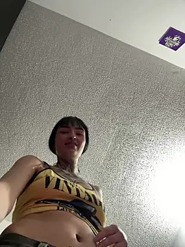 Snapshot of dulce-katt chatting on 04.16.26 dulce-katt online show from 04.16.26