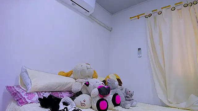 Snapshot of vennuss19 chatting on 03.03.26 vennuss19 online show from 03.03.26