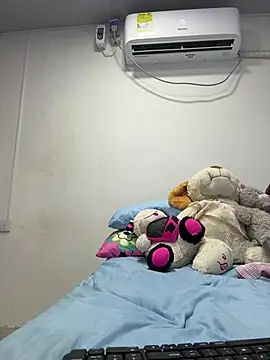 Snapshot of vennuss19 chatting on 03.17.26 vennuss19 online show from 03.17.26