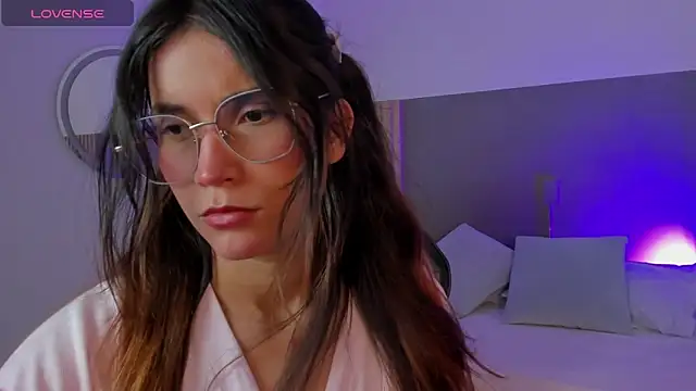 Snapshot of scarlett_rosse_x chatting on 02.13.26 scarlett rosse x online show from 02.13.26