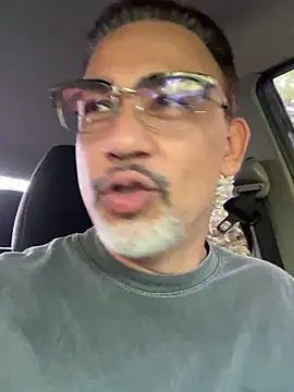 Snapshot of fabbronxer chatting on 03.04.26 fabbronxer online show from 03.04.26