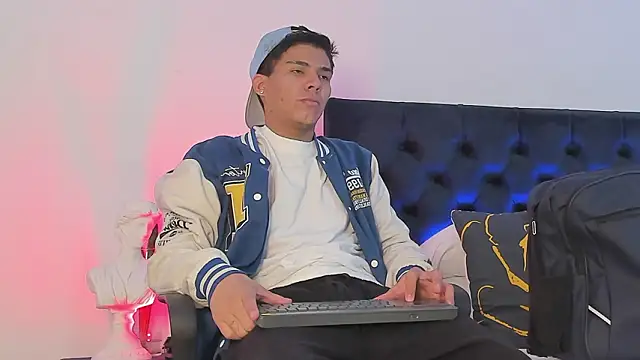 Marcus Moreno online show from 02.24.26