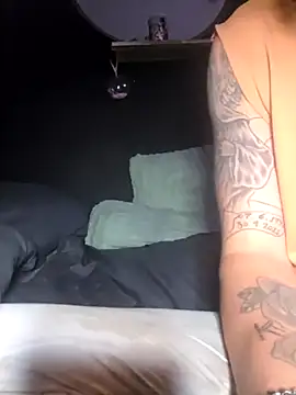 Snapshot of BigDonnyBig chatting on 04.01.26 BigDonnyBig online show from 04.01.26