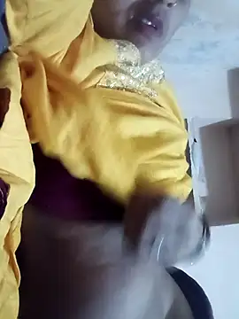 Snapshot of Hasmi_hot09 chatting on 02.21.26 Hasmi hot09 online show from 02.21.26