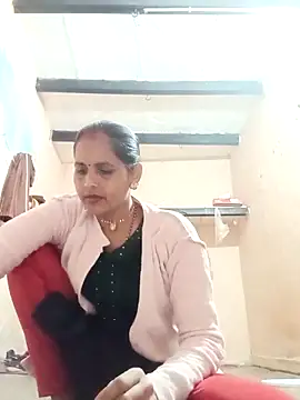 Snapshot of Hasmi_hot09 chatting on 02.22.26 Hasmi hot09 online show from 02.22.26