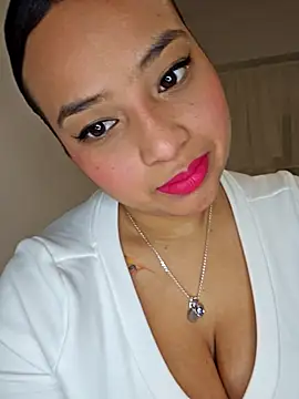 Snapshot of Angelmoon04 chatting on 04.15.26 Angelmoon04 online show from 04.15.26