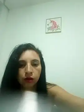 Snapshot of mariana_santacoloma chatting on 05.29.26 mariana santacoloma online show from 05.29.26
