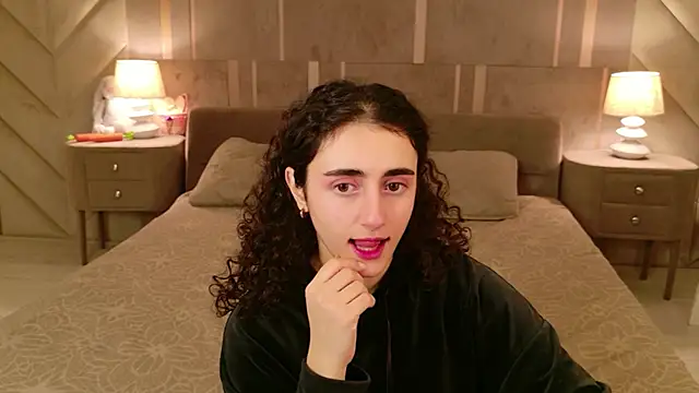 Susan Fors online show from 04.12.26