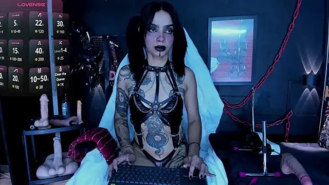 Electra Darkk online show from 05.19.26