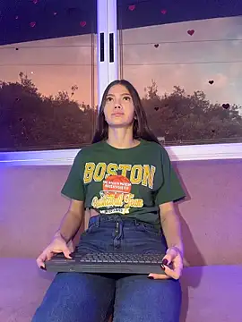 EmmaJhoons online show from 02.21.26