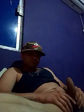 Snapshot of yoguitolokoche chatting on 01.11.26 yoguitolokoche online show from 01.11.26