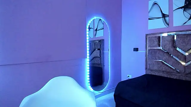 evelyn lovv online show from 03.12.26