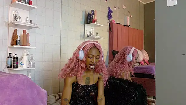 DaniaMarcell online show from 03.14.26