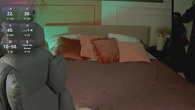 Snapshot of _SilkyShadow_ chatting on 03.12.26 SilkyShadow online show from 03.12.26